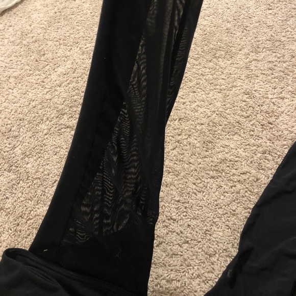 Fabletics Black Mesh Leggings Size Small - Picture 4 of 8